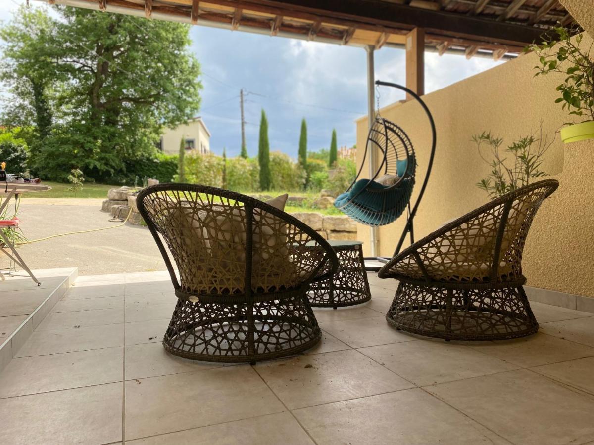 Les Berouds Otel Salaise-sur-Sanne Dış mekan fotoğraf